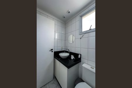 Apartamento para alugar com 65m², 2 quartos e 2 vagasBanheiro