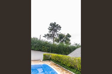 Casa de condomínio à venda com 480m², 4 quartos e 6 vagas Casa de condomínio à venda com 480m², 4 quartos e 6 vagasVista