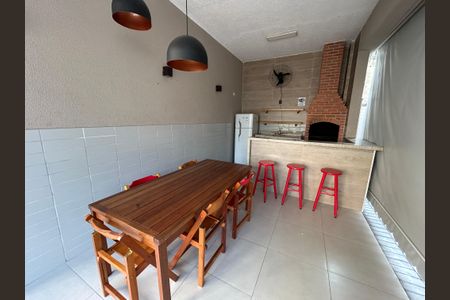 Apartamento à venda com 44m², 2 quartos e 1 vagaÁrea comum - Churrasqueira