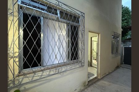 Casa para alugar com 108m², 2 quartos e sem vagaFachada