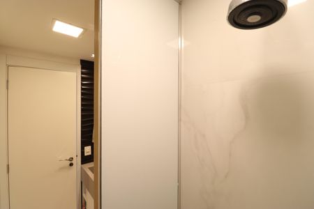 Apartamento à venda com 65m², 2 quartos e 2 vagasBanheiro Social