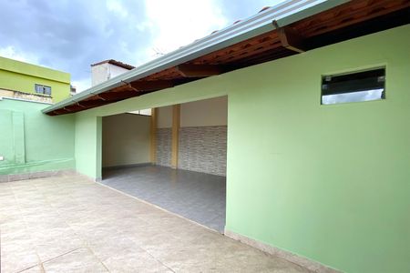 Casa para alugar com 150m², 3 quartos e 2 vagas