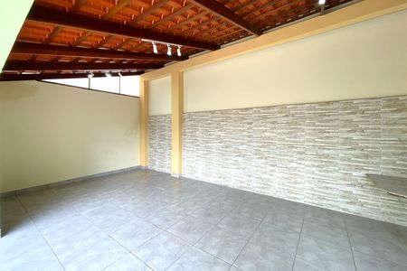 Casa para alugar com 150m², 3 quartos e 2 vagas
