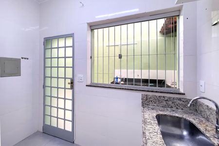 Casa para alugar com 150m², 3 quartos e 2 vagas