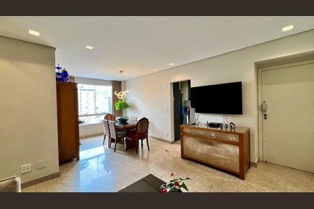 Apartamento à venda com 105m², 3 quartos e 2 vagassala 