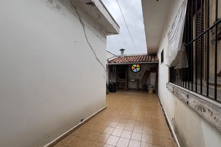 Casa à venda com 241m², 3 quartos e 5 vagas Casa à venda com 241m², 3 quartos e 5 vagasÁrea externa