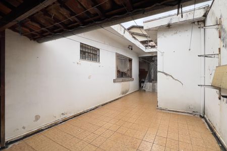 Casa à venda com 241m², 3 quartos e 5 vagas Casa à venda com 241m², 3 quartos e 5 vagasÁrea externa