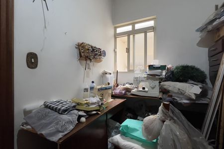 Casa à venda com 241m², 3 quartos e 5 vagas Casa à venda com 241m², 3 quartos e 5 vagasQuarto de Serviço