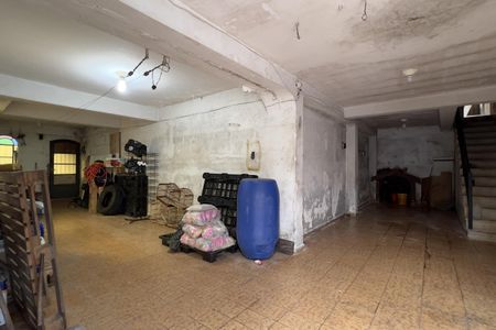 Casa à venda com 241m², 3 quartos e 5 vagas Casa à venda com 241m², 3 quartos e 5 vagasGaragem