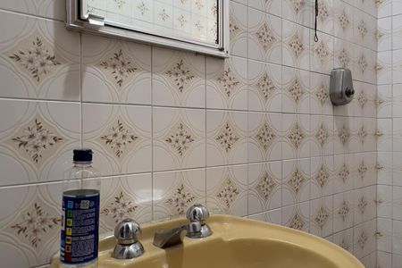 Casa à venda com 241m², 3 quartos e 5 vagas Casa à venda com 241m², 3 quartos e 5 vagasLavabo