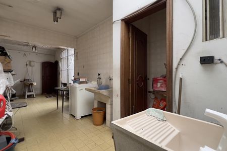 Casa à venda com 241m², 3 quartos e 5 vagas Casa à venda com 241m², 3 quartos e 5 vagasÁrea de Serviço