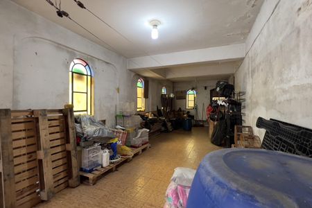 Casa à venda com 241m², 3 quartos e 5 vagas Casa à venda com 241m², 3 quartos e 5 vagasGaragem