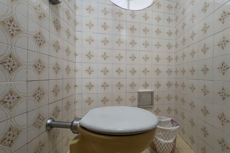 Casa à venda com 241m², 3 quartos e 5 vagas Casa à venda com 241m², 3 quartos e 5 vagasLavabo