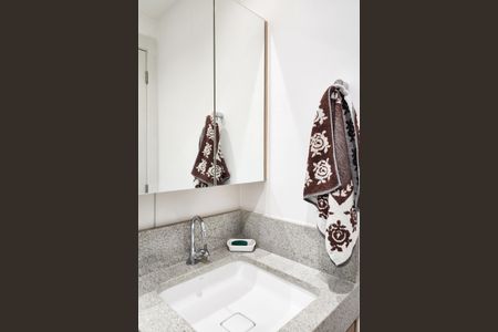 Apartamento à venda com 47m², 2 quartos e 1 vagaBanheiro Social 