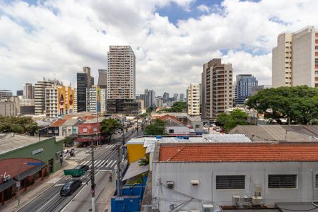 Vista/Varanda de kitnet/studio à venda com 1 quarto, 32m² em Pinheiros, São Paulo