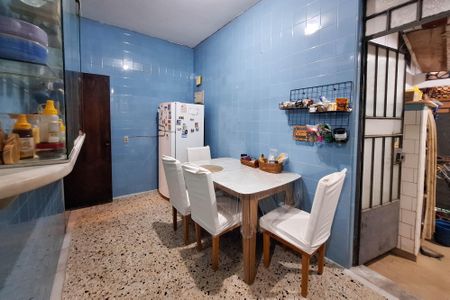Apartamento à venda com 130m², 3 quartos e sem vaga Apartamento à venda com 130m², 3 quartos e sem vagaCozinha