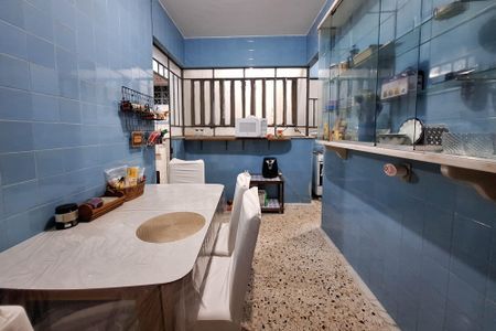 Apartamento à venda com 130m², 3 quartos e sem vaga Apartamento à venda com 130m², 3 quartos e sem vagaCozinha