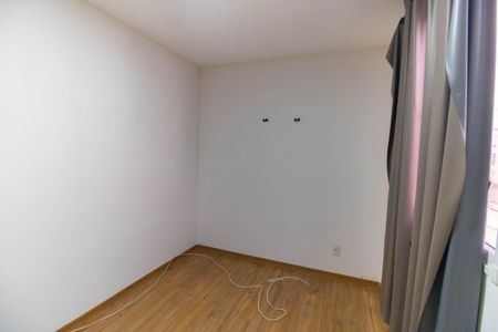 Quarto 2 de apartamento para alugar com 2 quartos, 48m² em Maria Paula, São Gonçalo