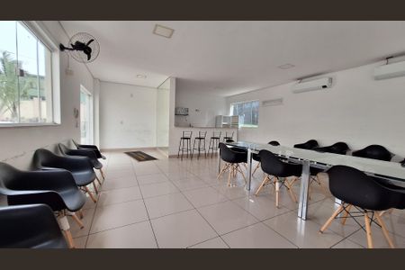 Apartamento para alugar com 55m², 2 quartos e 1 vagaÁrea comum - Salão de festas