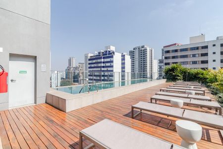 Studio à venda com 25m², 1 quarto e sem vagaÁrea comum - Piscina
