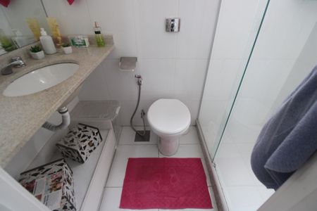 Casa de condomínio à venda com 110m², 3 quartos e sem vagaBanheiro social