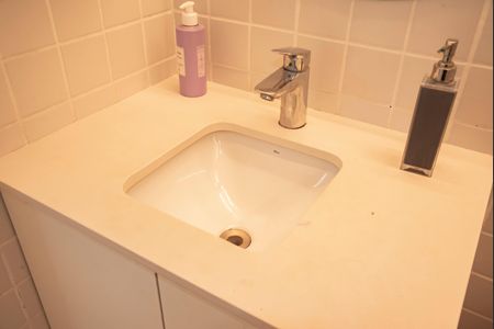 Apartamento para alugar com 61m², 2 quartos e 1 vagaBanheiro