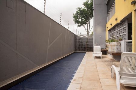 Apartamento para alugar com 61m², 2 quartos e 1 vagaÁrea comum - Piscina