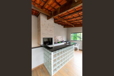 Casa à venda com 400m², 4 quartos e 4 vagasSalão - Churrasqueira