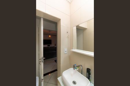 Casa à venda com 400m², 4 quartos e 4 vagasBanheiro 2