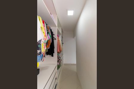 Casa à venda com 400m², 4 quartos e 4 vagasQuarto 1 - Closet