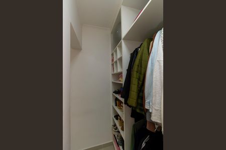 Casa à venda com 400m², 4 quartos e 4 vagasQuarto 2 - Closet
