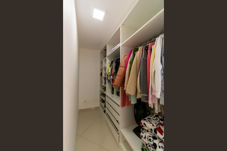 Casa à venda com 400m², 4 quartos e 4 vagasQuarto 1 - Closet