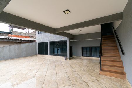 Casa à venda com 400m², 4 quartos e 4 vagasVaranda