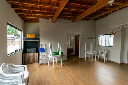 Casa à venda com 400m², 4 quartos e 4 vagasSalão 