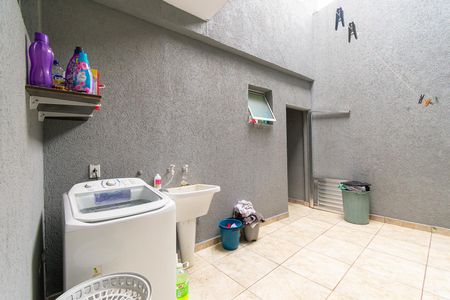 Casa à venda com 400m², 4 quartos e 4 vagasÁrea de Serviço