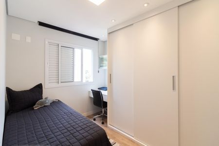 Apartamento à venda com 95m², 3 quartos e 2 vagasQuarto 2