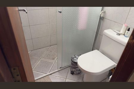 Banheiro de casa à venda com 2 quartos, 125m² em Jardim Monte Carmelo, Guarulhos