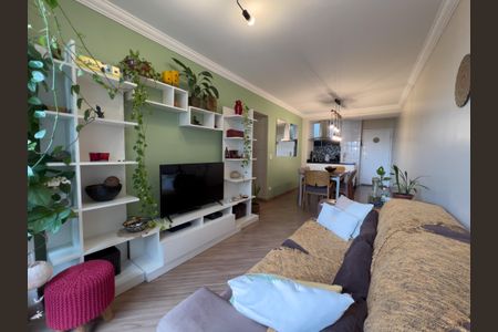 Sala de apartamento para alugar com 3 quartos, 67m² em Vila Gumercindo, São Paulo