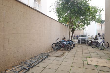 Apartamento para alugar com 48m², 2 quartos e sem vagaÁrea comum - Bicicletário