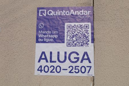 Apartamento para alugar com 48m², 2 quartos e sem vagaPlaca instalada na fachada do condomínio - Código da placa: YIXW-948