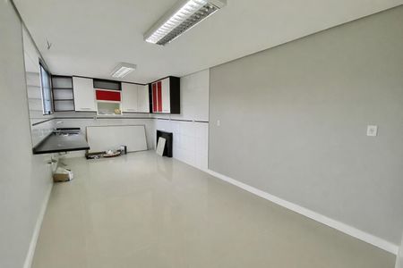 Cozinha  de casa à venda com 5 quartos, 600m² em Espírito Santo, Porto Alegre