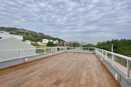 Casa à venda com 600m², 5 quartos e 6 vagasÁrea Externa 