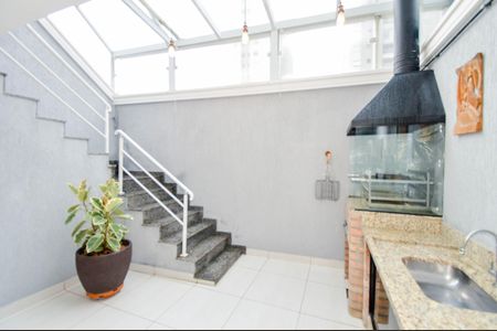 Casa à venda com 250m², 3 quartos e 6 vagasÁrea gourmet