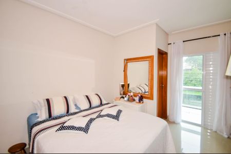 Casa à venda com 250m², 3 quartos e 6 vagasSuíte 3