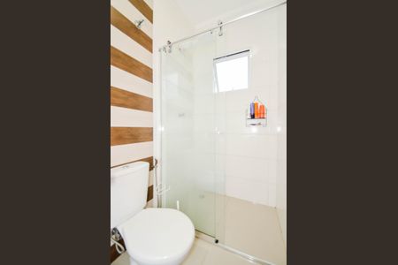 Casa à venda com 250m², 3 quartos e 6 vagasBanheiro da Suíte 1