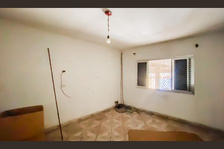 Sala de casa à venda com 2 quartos, 250m² em Vila Paulistania, São Paulo
