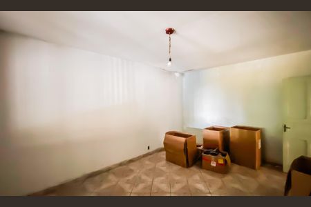 Sala de casa à venda com 2 quartos, 250m² em Vila Paulistania, São Paulo