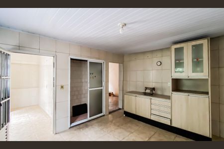 Cozinha de casa à venda com 2 quartos, 250m² em Vila Paulistania, São Paulo