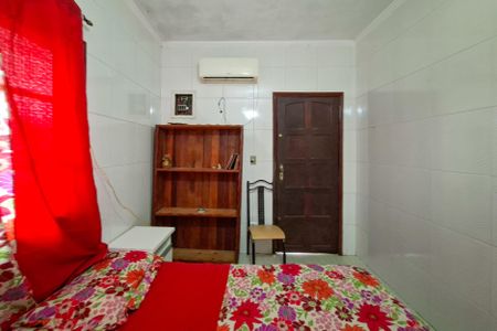 Quarto de casa para alugar com 1 quarto, 70m² em Balneario Japurá, Praia Grande
