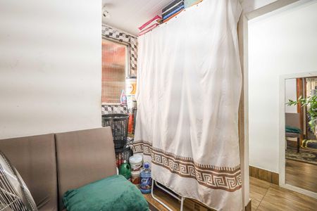 Sala de apartamento à venda com 2 quartos, 50m² em Rubem Berta, Porto Alegre